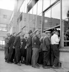 Zašto se Ustav Savezne Republike Njemačke zove Temeljni zakon (Grundgesetz) Hans Vorländer Društveni nemiri, revolucije, nasilni sukobi i ratovi razlozi su zbog kojih političke 1.8.2008.