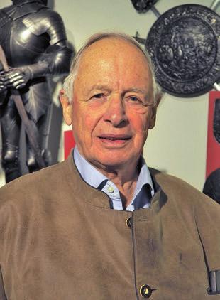 Hanns Schell HANS SCHELL - USPJEŠNI PODUZETNIK I KOLEKCIONAR Već više od 50 godina Hanns Schell skuplja brave i ključeve. Rođen je u Grazu 1938.