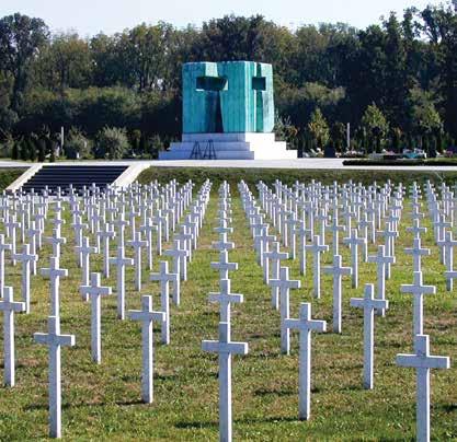 memorijalno groblje žrtava iz domovinskog rata t +385 (0)32 412 980 / nazvati za organizirani posjet Memorijalno groblje žrtava iz Domovinskog rata nalazi