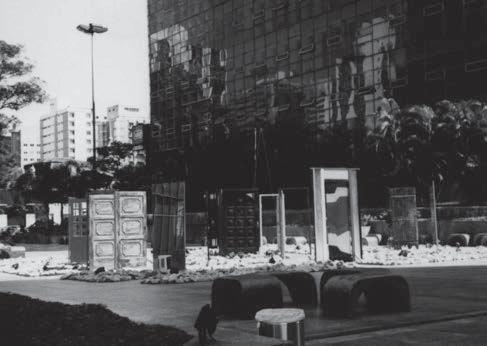 broj 12, jul 2003. stanovnicima poznatiji kao MASP-i (Museu de Arte de Sao Paulo).
