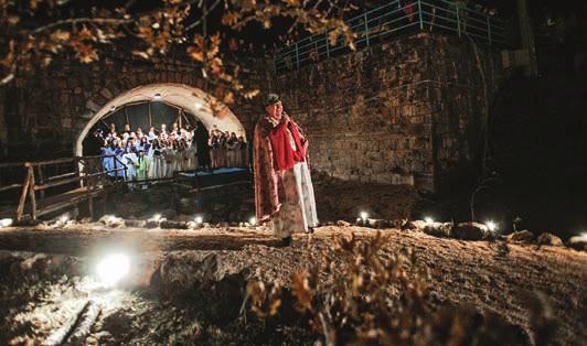 Na početku programa svečanim riječima dobrodošlice sve je pozdravio prološki župnik i jedan od organizatora ove svečanosti fra Vinko Gudelj koji je ovu prigodu iskoristio kako bi nazočnima čestitao