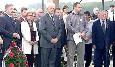 poginulih boraca i nestalih civila Republike Srpske Nedeqko Mitrovi}, koji je ocijenio da 30 odsto sudbina nestalih u minulom ratu nikada ne- }e biti rasvijetqeno.