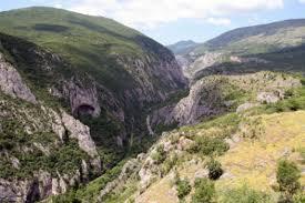 Врањска котлина је прва већа котлина у долини Јужне Мораве. Смештена је између Бујановца и Владичиног Хана, дугачка је 30 km, широка 6 km.