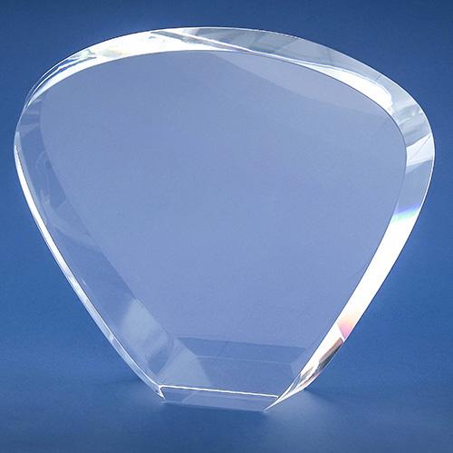 Kristal SH38 Kristalni pehar 90x90x250 Jedinačna cena: 6800 din Serijska cena: 5850 din Kristalini KUP sa masivnim postoljem