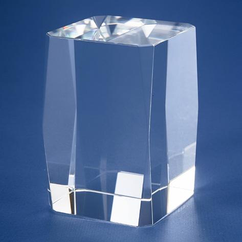 Kristal SH14 50x50x80 Jedinačna cena: 1900 din Serijska cena: 950 din Klasična kristalna prizma, pogodna za detaljnu 3d grafiku.