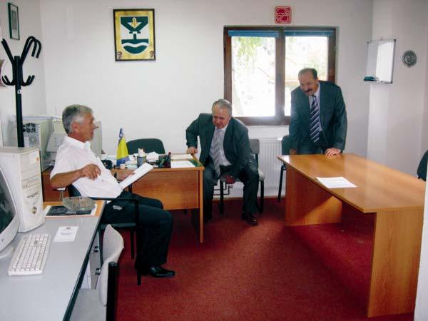 Ministar Omer Branković sa saradnicima u kancelariji UG povratnika Banjaluka OKTOBAR - Od 09.-19.10.2009.