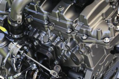 Startniji motor Wurth aditivi za gorivo sadrže specijalne komponente za podmazivanje koji sprečavaju stvaranje i taloženje ugljenika na cilindirma, prstenovima i ventilima.