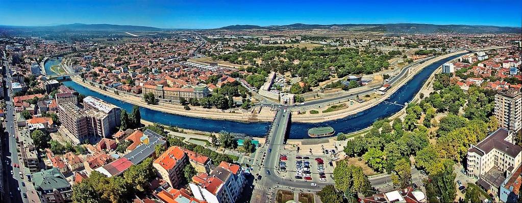 Grad Niš (Sl. 3) se prostire na površini od oko 600 km 2, sa leve i desne strane reke Nišave, od Sićevačke klisure do reke J. Morave.