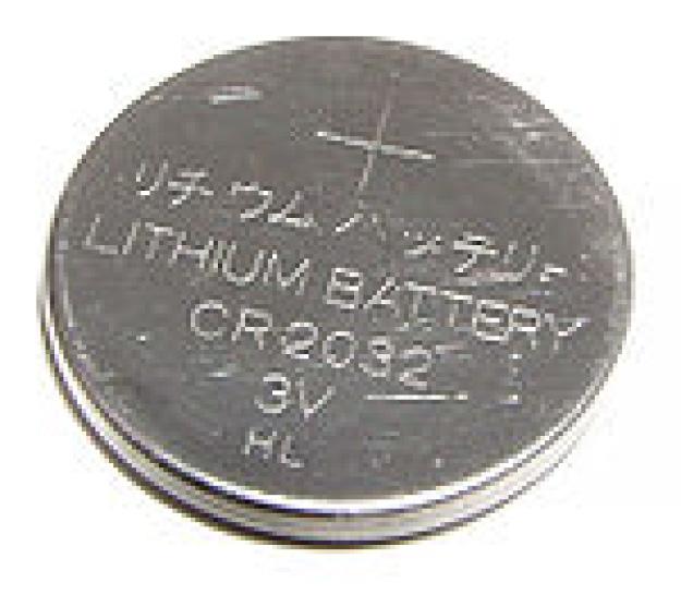 Dugmasta baterija Dugmasta baterija obezbeđuje napajanje komplementarnom metaloksidnom poluprovodničkom (CMOS) čipu kada je računar isključen.