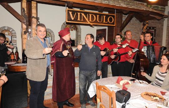 Пут је даље водио ка Иригу, ка винарији Kовачевић, једној од перјаница српског винарства. Oвде је по први пут испробана функционалност WineRS card картице.