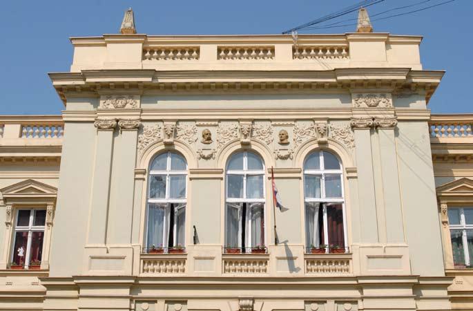 King Peter the First Elementary School 7, Kralja Petra Street Главна фасада Front view Kralja Petra Street in Belgrade is one of the best known city roads.