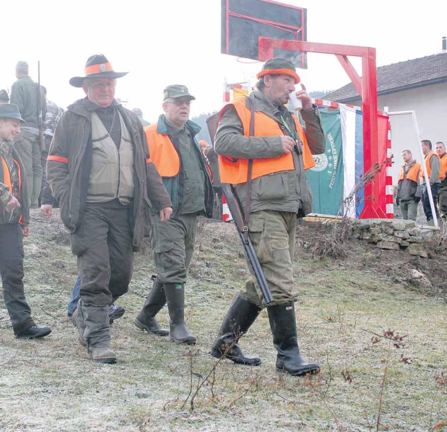 Lovac GLAS SRPSKE petak, 5. februar 2016. 17 je Ra do savqevi }e va.