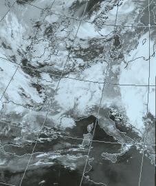 Lipanj Slika 32. Satelitska slika naoblake u toplinskom dijelu spektra. lipnja 4. godine u 2.36 UTC jepodnevnim i veëernjim satima. U istoënoj Slavoniji je.