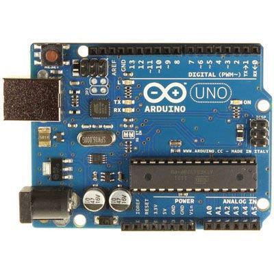 Sl. 4.1. Arduino UNO pločica. Sastoji se od 20 digitalnih I/O (eng. input/output, ulazno/izlaznih) pinova, od kojih se 6 može koristiti kao analogni ulazi, a ostalih 6 kao tzv.