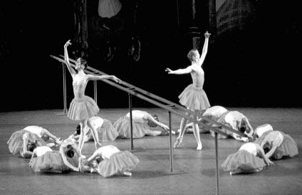 Fotografije: Paul Kolnik Scenes de Ballet februar 2000.