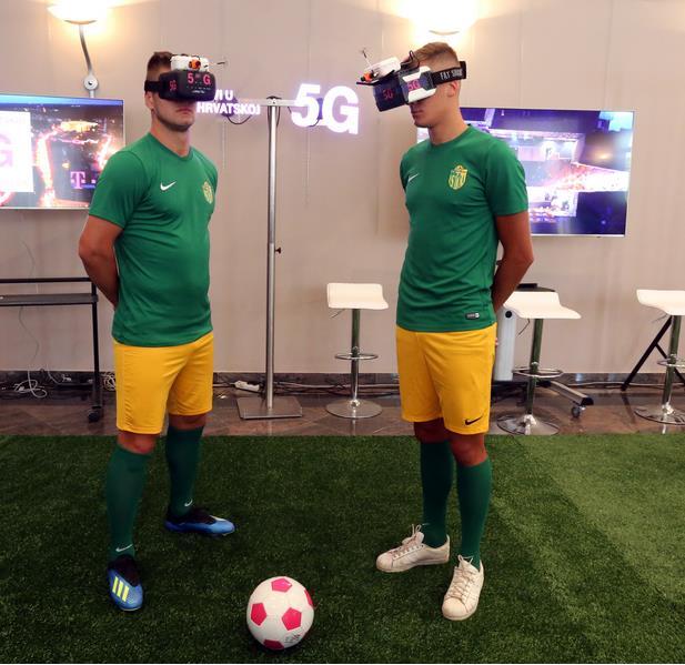 TESTIRANJA Nogomet na improviziranom terenu uz uporabu VR
