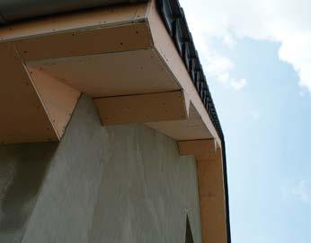 U slučaju da je širina strehe veća od 100 cm, slijedite upute za montiranje visećeg stropa u uvjetima