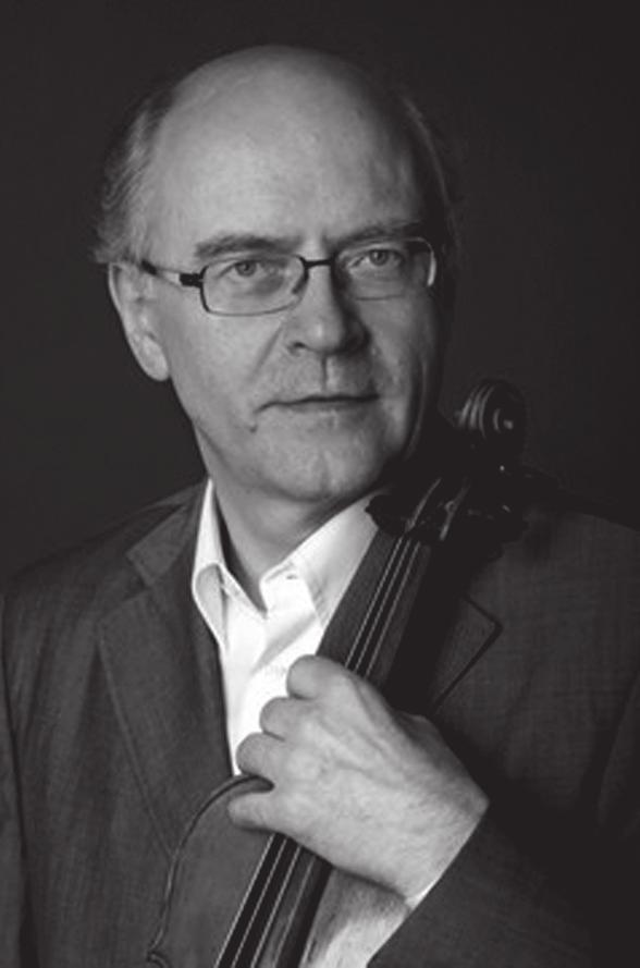 Krzysztof Wegrzyn Vaclav Huml International Violin Competition rođen je 1953. u Gdanjsku u Poljskoj, a obrazovanje je stjecao u Varšavi, Freiburgu i Londonu.