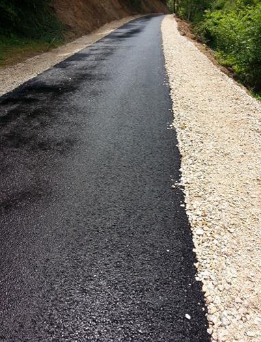 Dobitnici ZUBIN POTOK Izgradnja puteva u naseljima opštine Zubin Potok Projekat je finansiran od strane MALS.