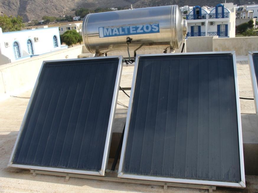 Slika 3-8: Pločasti kolektor Solarni kolektori visoke temperature se mogu koristiti za solarne elektrane kojie koriste toplotnu energiju Sunca.