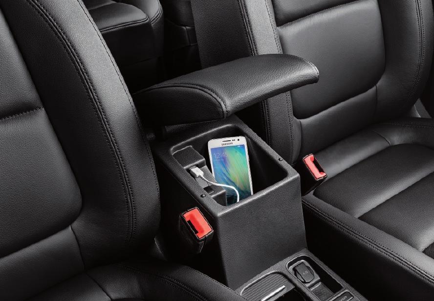 S tehnologijama MirrorLink, Apple CarPlay i Android Auto možete upravljati svojim svijetom preko 6,3 dodirnog zaslona