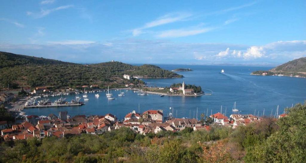 srednjodalmatinskih otoka Mali gradovi i njihovo
