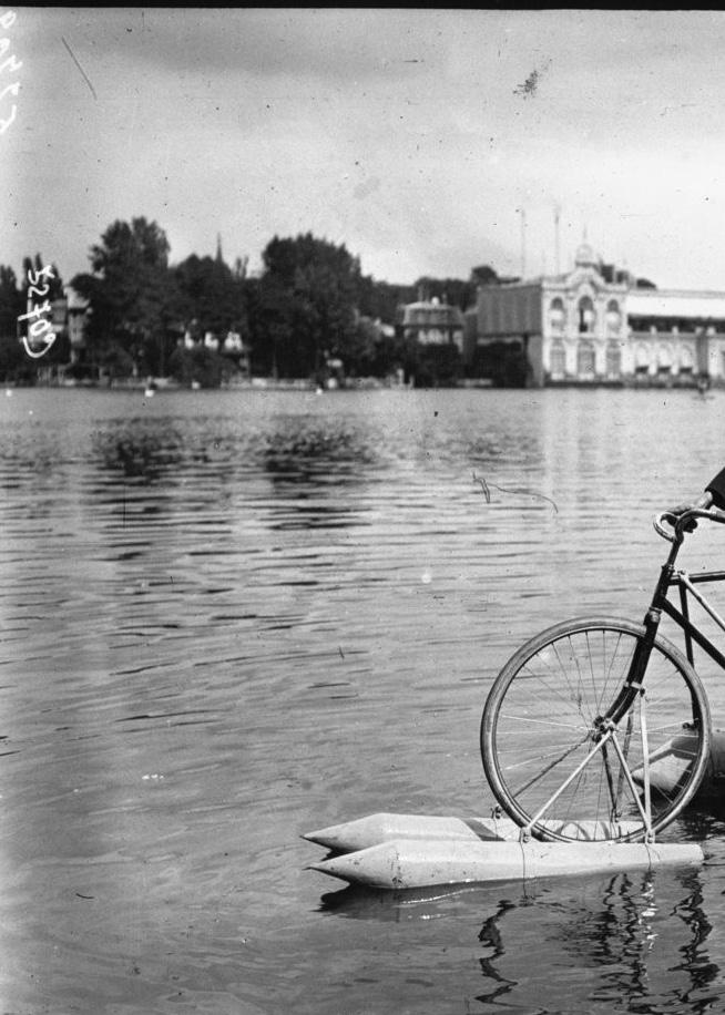 Бициклирање на води, 1914.