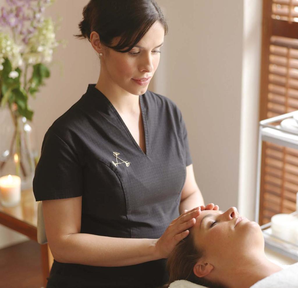 Treatments by Aromatherapy Associates Aromatherapy Associates tretmani AROMATHERAPY ASSOCIATES For more than 30 years Aromatherapy Associates, a truly British brand, has been specialising in