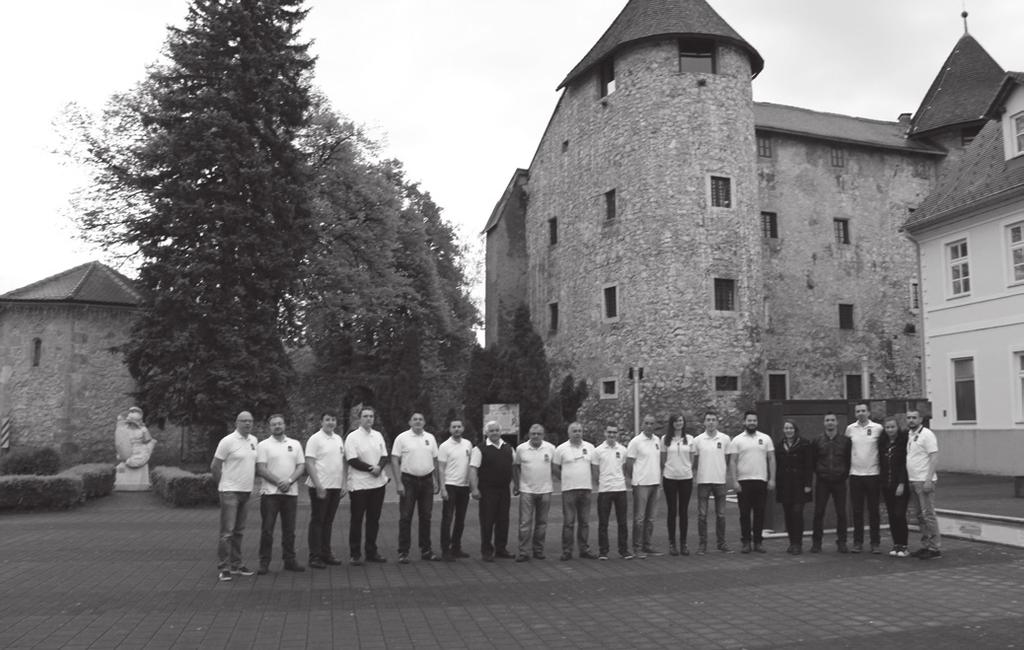 na inicijativu Grada Krapine postaje protokolarnim orkestrom Grada Krapine, udružuje se s Krapinskim mažoretkinjama u udrugu i mijenja ime u Gradski puhački orkestar i mažoretkinje Krapina.