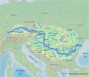 AUSTRIJA - DOLINA WACHAU PROFIL I OSNOVNE KARAKTERISTIKE REGIJE Niederosterreich, područje u dužini od 30 km, između Melka i Kremsa Broj