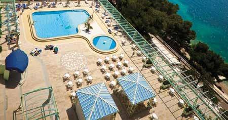 Makarska Makarska Dalmacija Sunny Hotel by Valamar 3* Položaj: uz vlastitu šljunčanu plažu, udaljen 800 m od centra grada.