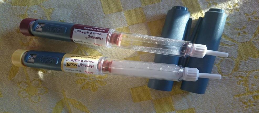 Slika 4: Inzulinski injektori Preporučuje se aplicirati inzulin svaki put na drugom mjestu predviđenom za aplikaciju, kako bi se izbjegla mogućnost nastanka lipodristrofije na mjestu davanja inzulina.
