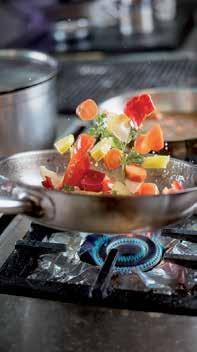 ledom, izbjegavati jesti voće koje se ne guli i sirovo povrće (salate), ne konzumirati nepasterizirano mlijeko, ne konzumirati termički neobrađene