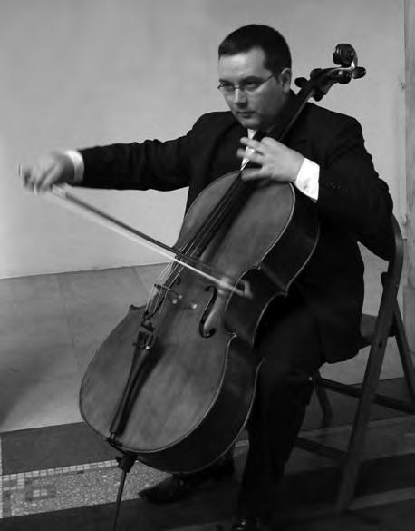 The Jury VLADIMIR PAVLOVIĆ 38 International Competition Davorin Jenko Rodjen je u Beogradu, gde je počeo da uči violončelo u muzičkoj školi Stanković. Ood 1992.