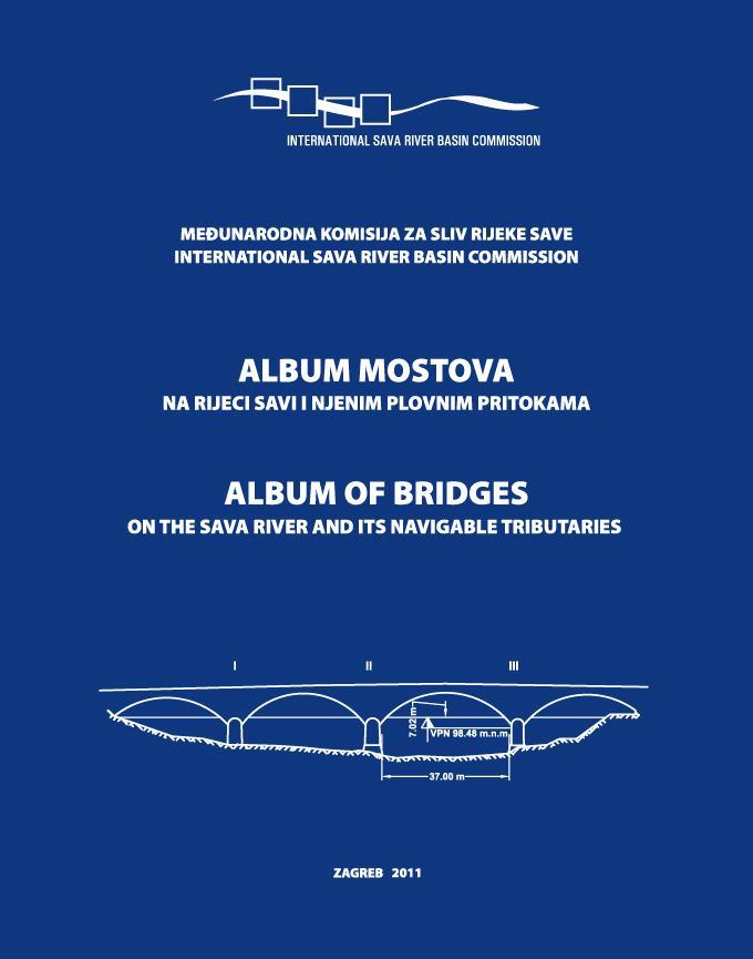 Slika 3. Album mostova na rijeci Savi. 1.3. Sprječavanje onečišćenja voda uzrokovanog plovidbom Savska komisija nastavila je sudjelovati u projektu Upravljanje otpadom u unutarnjoj plovidbi Dunavom (WANDA), koji je dovršen krajem 2011.