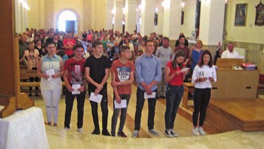 Primanje u Framu U nedjelju, 11.6. u Franjevačku mladež Župe Lovreć-Opanci primljeno je osam novih članova. Svetu misu u 10:30 predvodio je župnik koji je na početku misnog slavlja najavio primanje.
