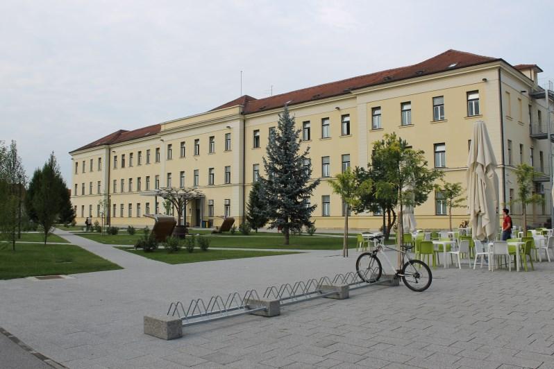 18 STUDENTSKI DOM Studentski dom u Varaždinu otvoren je 2005. godine, a tijekom 2017.