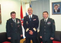 Izaslanstvo H R M-a u R epublici Sloveniji Zapovjednik Hrvatske ratne mornaric e, kontraadmiral Ante UrliÊ, s izaslanstvom je od 23. do 25. rujna bio u posjetu Republic i Sloveniji.