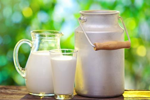 1. Uzimanje uzoraka Uzimanje uzoraka mlijeka i daljnji postupak s njima važan je dio ispitivanja mlijeka.