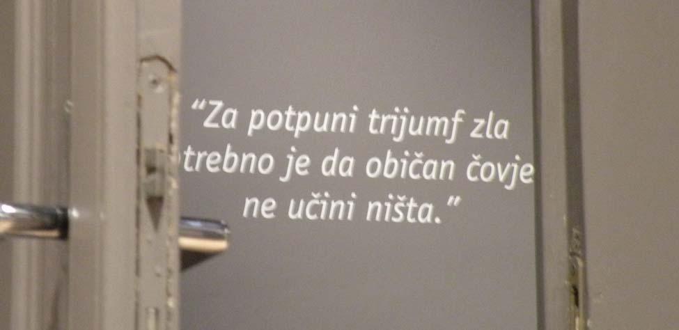 IMPRESUM Redakcija: Jasmina Bajramovi}, magistrica knji`evnosti. Namir Ibrahimovi}, profesor knji`evnosti, nastavnik u O[ Safvetbeg Ba{agi}. Enes Kurtovi}, pjesnik i bloger (sektorg.blogger.ba).