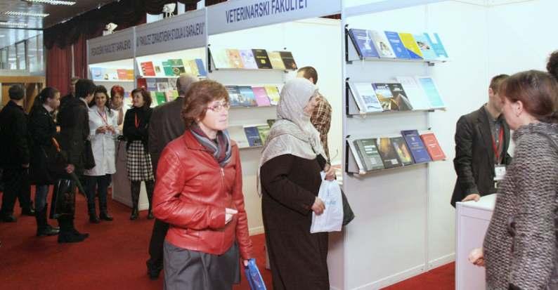 SAJAM UNIVERZITETSKE KNJIGE UNIVERSITY BOOK FAIR Sajam Univerziteta u Sarajevu i sajam univerzitetske knjige održan je u periodu od 18. do 23. aprila 2012.