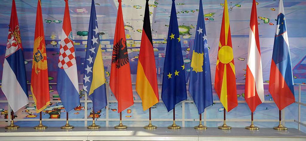 Broj XXIX / 2017 Bilten o procesu pregovora o pristupanju Srbije Evropskoj uniji BERLINSKI PROCES U PREDVORJU EVROPSKE UNIJE TEMA BROJA STR. 3 4 INTERVJU STR.