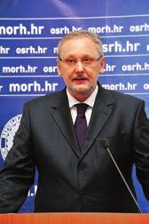 8 Izlaganje ministra obrane dr. sc. Davora Božinovića ORUŽANE SNAGE REPUBLIKE HRVATSKE 2020. Ministar obrane Davor Božinović održao je 20.