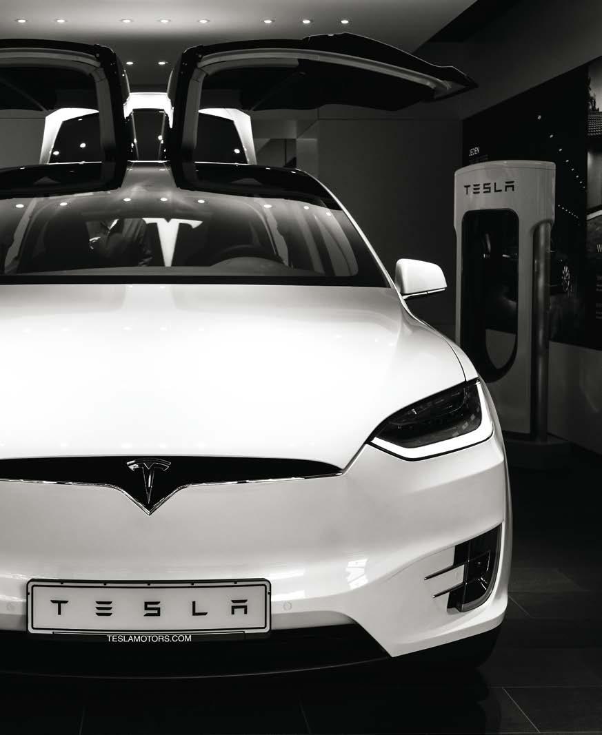 SUN GARDENS MAGAZINE Od Teslina izuma do električnih vozila From Tesla s Invention to Electric Cars Danas, kada svijet sve više traži načine kako da dođe do svima dostupnih, jeftinih i lako