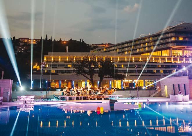 SUN GARDENS MAGAZINE / Novosti News Novosti News Ljetni program Summer Programme I ovo ljeto pripremili smo za vas vrhunsku zabavu na atraktivnim lokacijama u resortu.