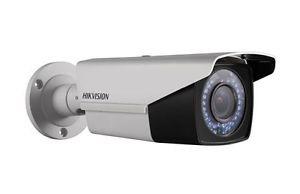 1480 HD-TVI turret kamera, Rezolucija 2 Mpix (FULL HD 1080p@25 fps); 1/3'' Progressive Scan CMOS senzor; Mehanički IR filter (ICR); Osetljivost 0.01 Lux (0 IR on); Fiksni objektiv 2.