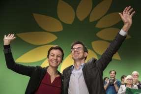 Trijumf Zelenih menja energetsku politiku buduće vlade EU BRISEL - Uprkos predviđanjima, krajnje desničarske evroskeptične stranke nisu uspele da uvećaju broj mesta na izborima za Evropski parlament