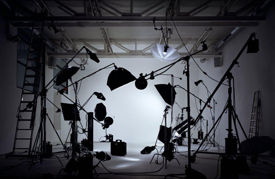 Slika 9.Primjer kvalitete i kvantiteta umjetne studio rasvjete potrebne za profesionalan rad http://winlights.com/photography-lighting/lighting-36