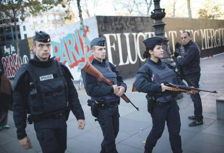 rata "garand" istarstva unutra{wih poslova gdje od onda uspje{no slu`e pod francuskom zastavom. Naime, 1978.