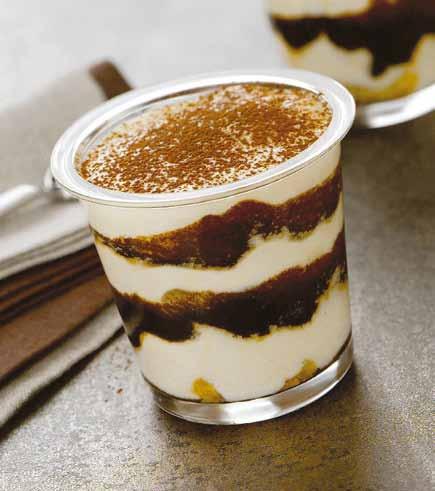 Desert proljetni jelovnik Tiramisu souffle 4 PORCIJE PRIPREMA 5 min KUHANJE 0 min posudice za kuhanje na pari 00 ml mlijeka ½ mahune vanilije jaje velike žlice šećera u prahu prstohvat soli 0 g